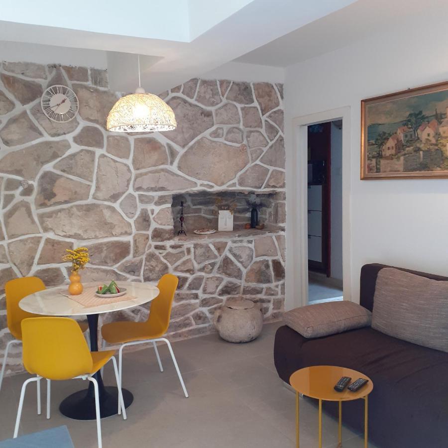 Apartment Vanda Splitska Ngoại thất bức ảnh