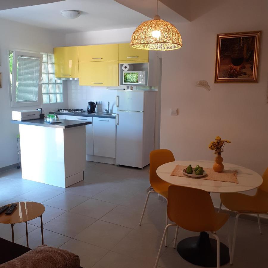 Apartment Vanda Splitska Ngoại thất bức ảnh