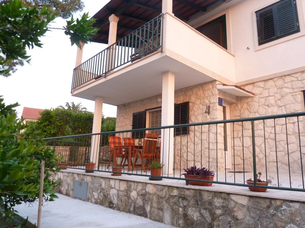 Apartment Vanda Splitska Ngoại thất bức ảnh