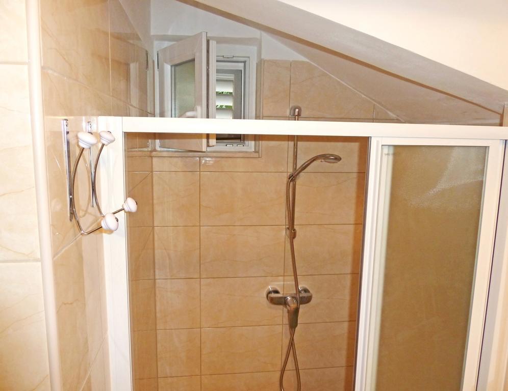 Apartment Vanda Splitska Ngoại thất bức ảnh