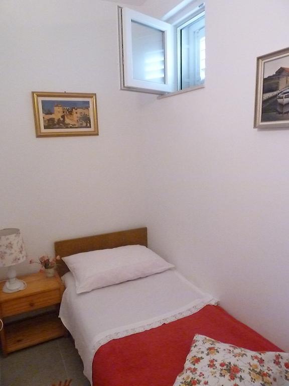 Apartment Vanda Splitska Ngoại thất bức ảnh